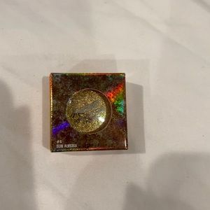 Touch in Sol eyeshadow foil pigment